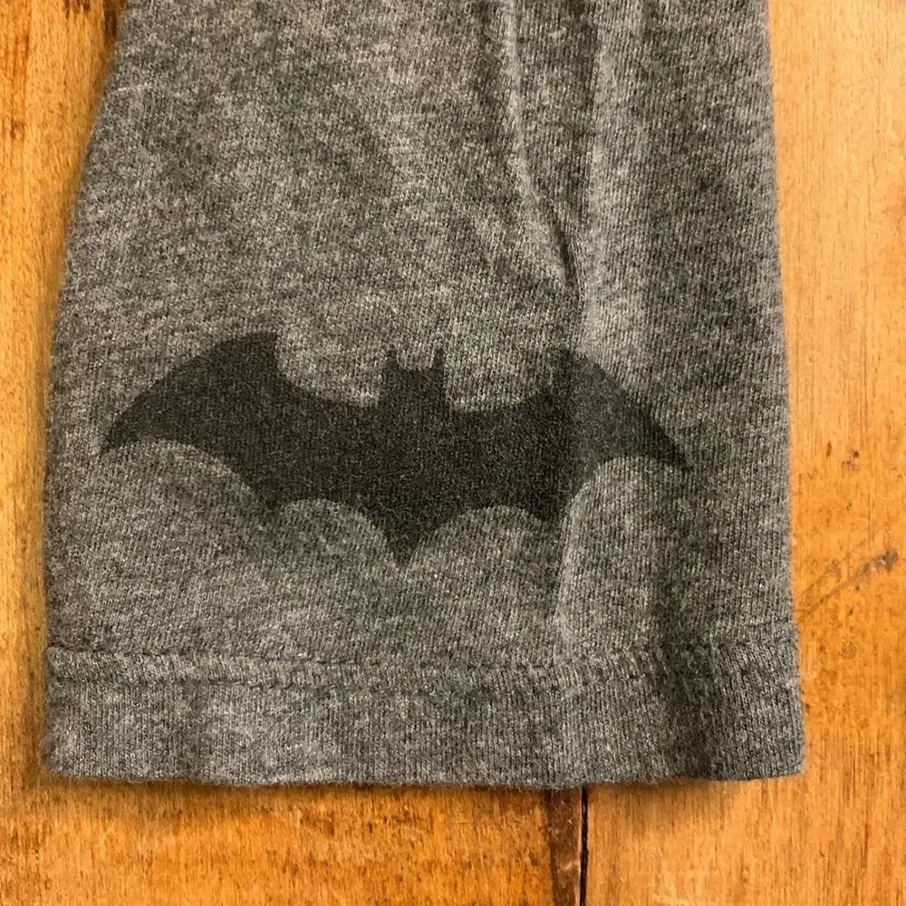 Gap DC Collab Size 6 to 7 bat Girl shirt Cotton Gray shirt Sequins Spring Black